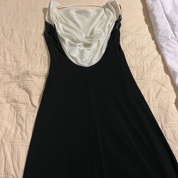 Black formal dress worn once for a military ball. Size 6 Calvin Klein - Picture 2 of 4